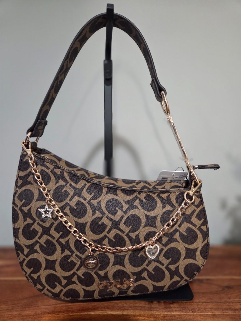 Guess Logo Bobbin Shoulder Bag With Decorative Gold Chain w/3 pretty Charms
